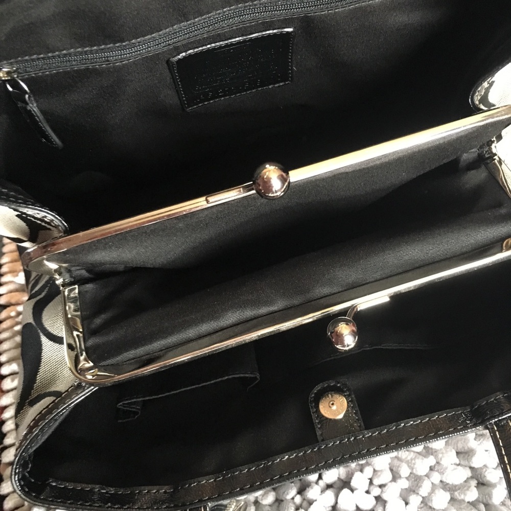 👜👛🐎Coach kisslock🖤🤍🩶 - Picture 5 of 8